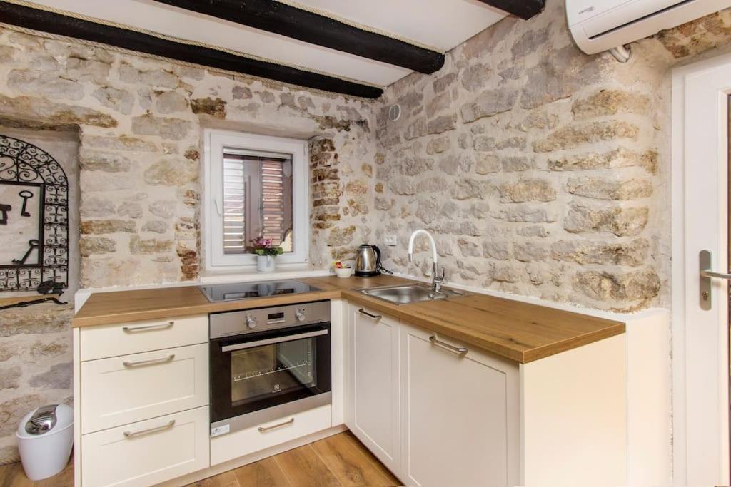 Captain'S Lodge Tribalj Екстериор снимка