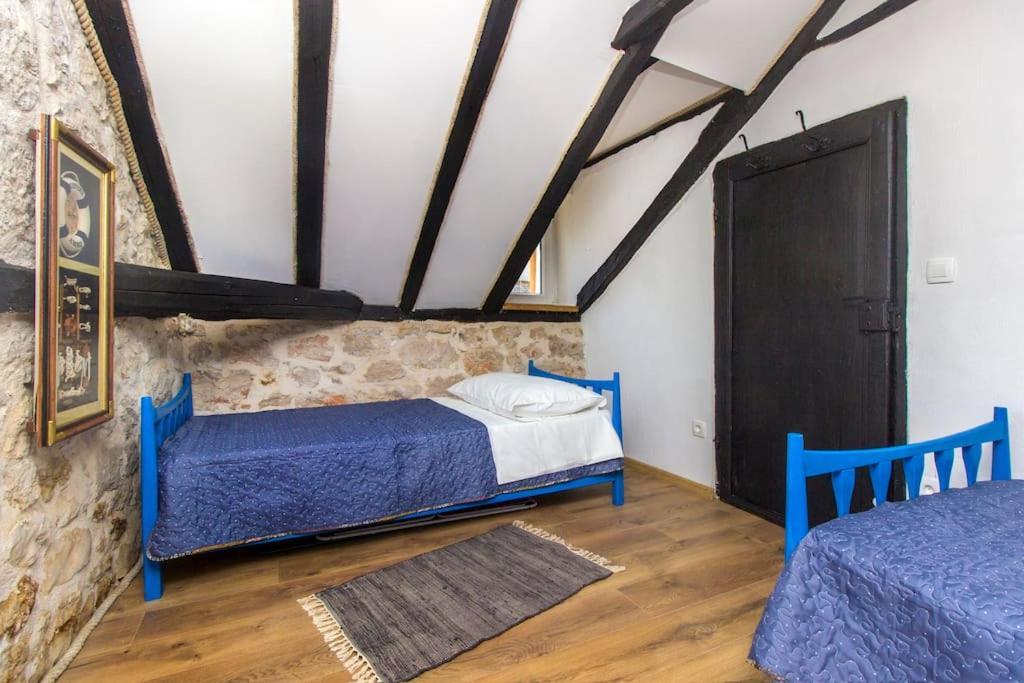 Captain'S Lodge Tribalj Екстериор снимка