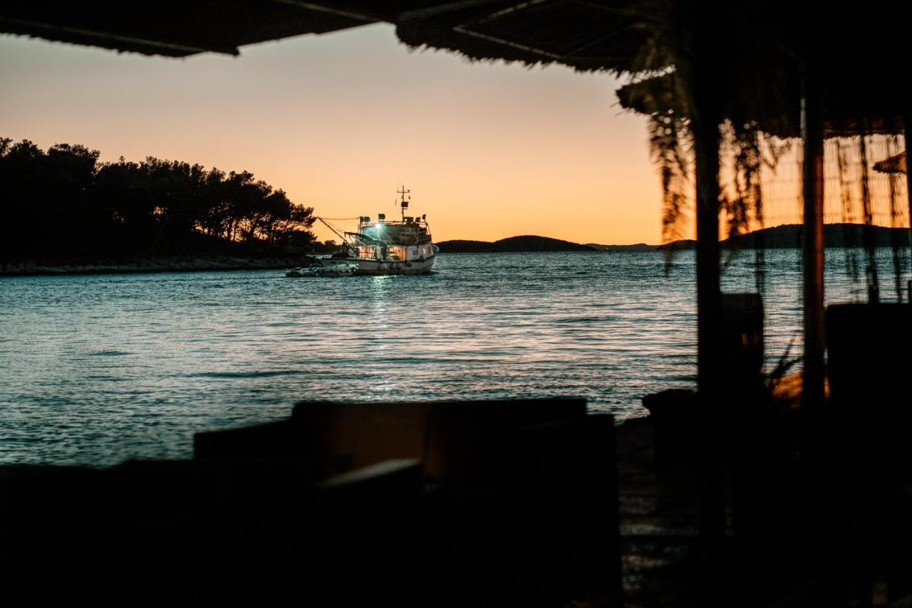 Captain'S Lodge Tribalj Екстериор снимка